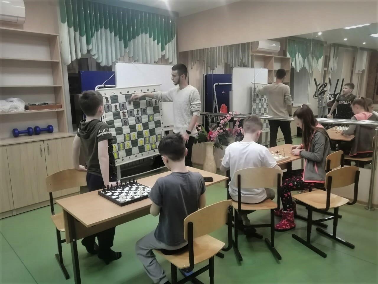 Цикл занятий по шахматам продолжается