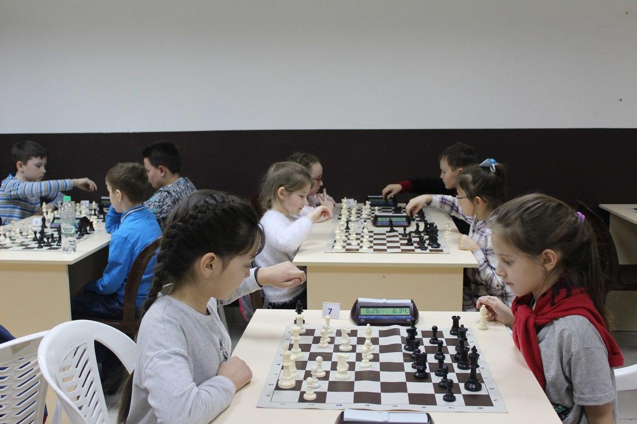 Завершился тренировочный турнир по шахматам среди школьников 2004 года рождения и моложе