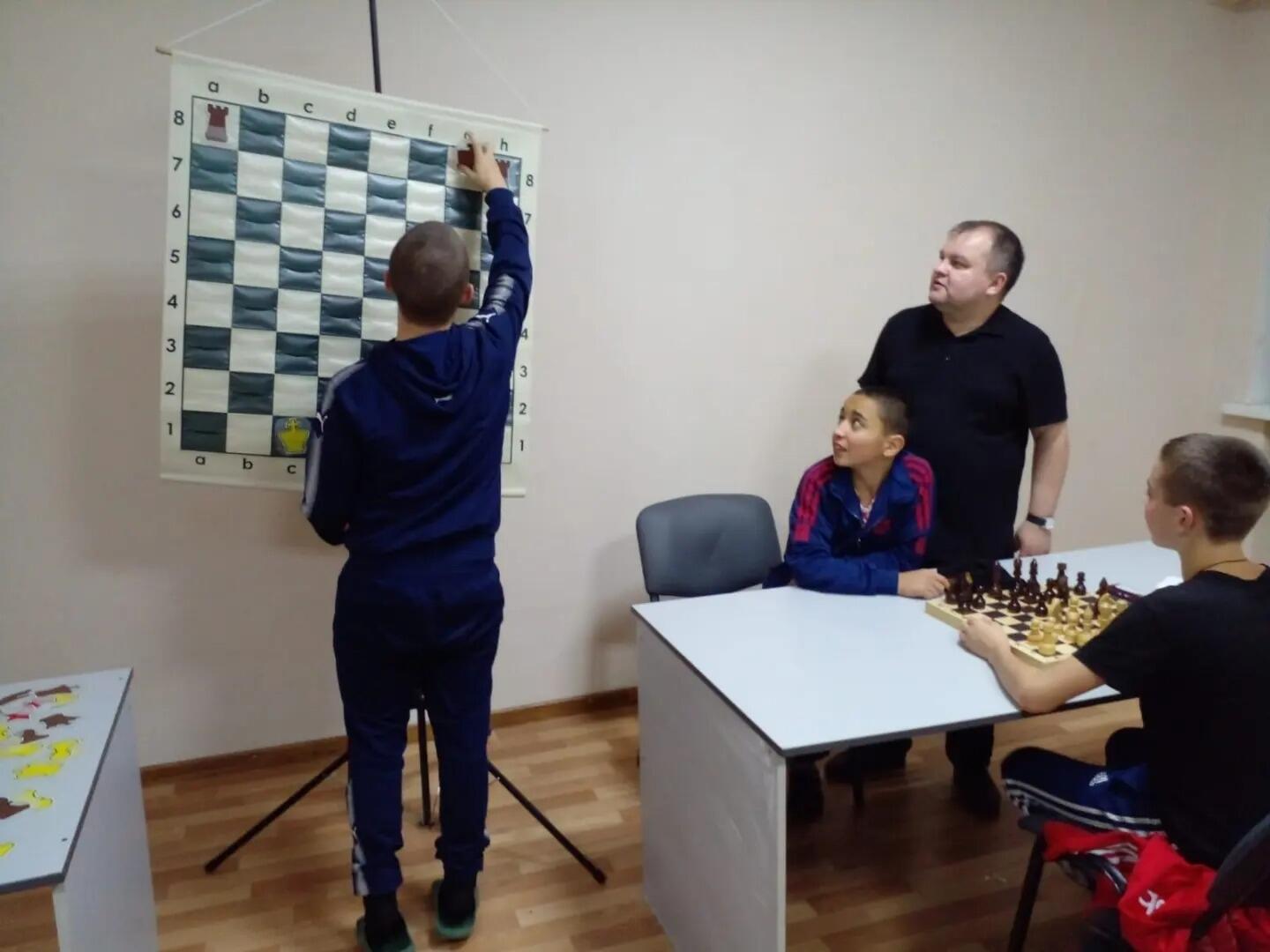 Шахматные занятия с ребятами из РСОШ им. Н.А.Галлямова