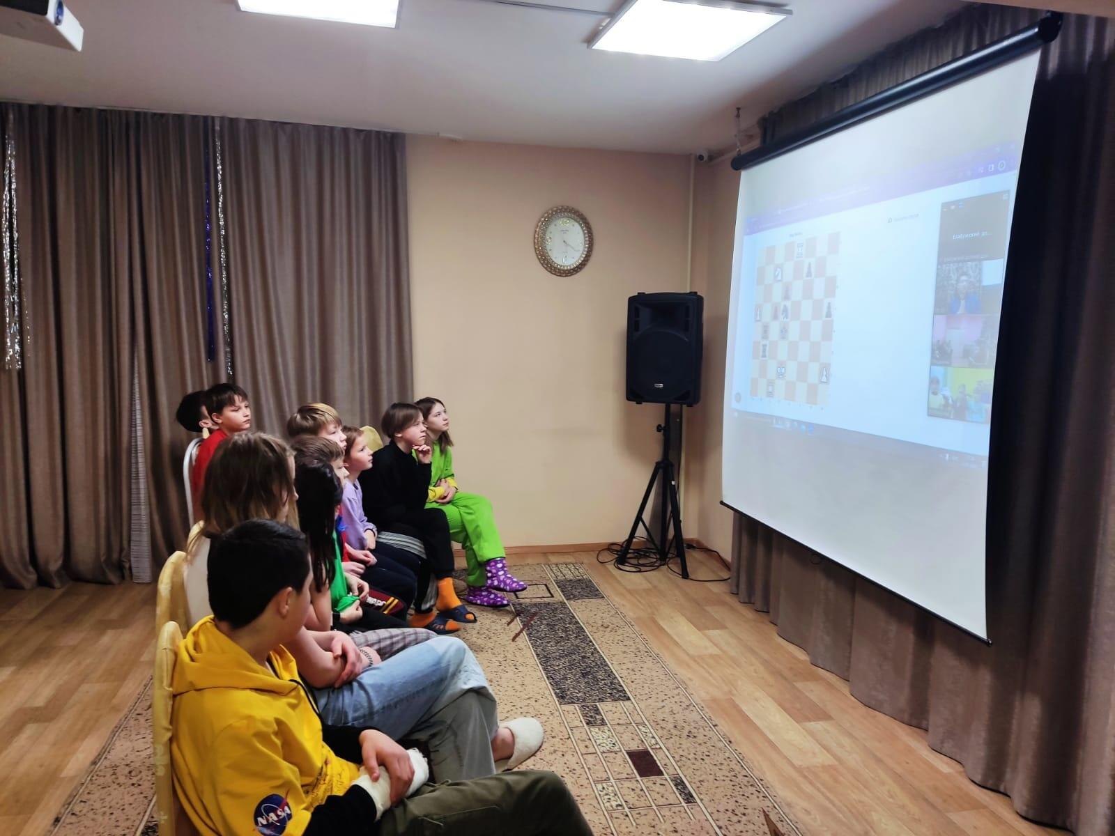 Дистанционные занятия по шахматам с детскими домами