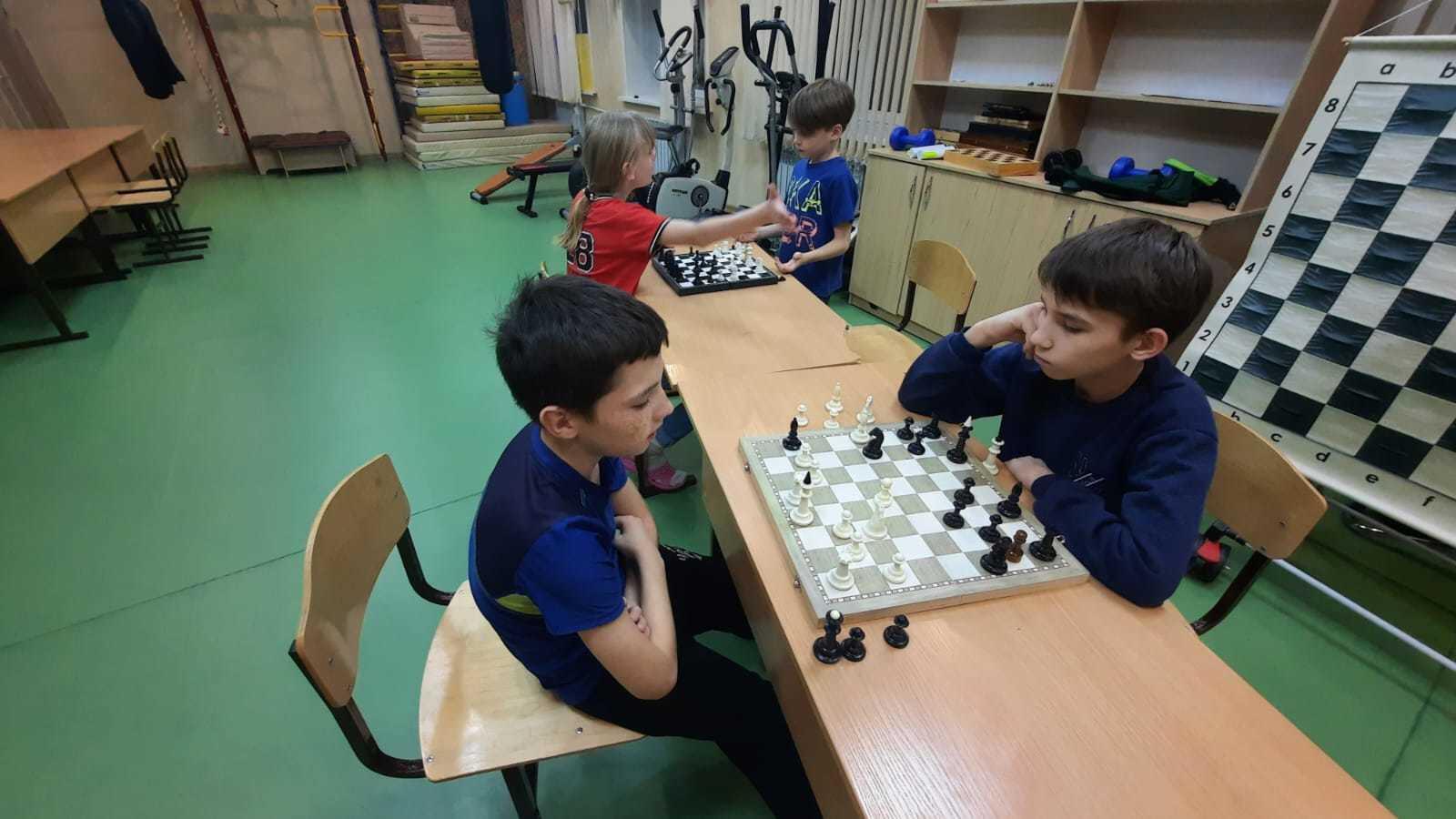 Развиваем мышление, тренируем память, играем в шахматы