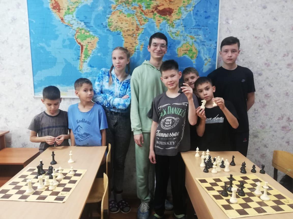 Шахматы в социальном приюте для детей и подростков «Гнёздышко»