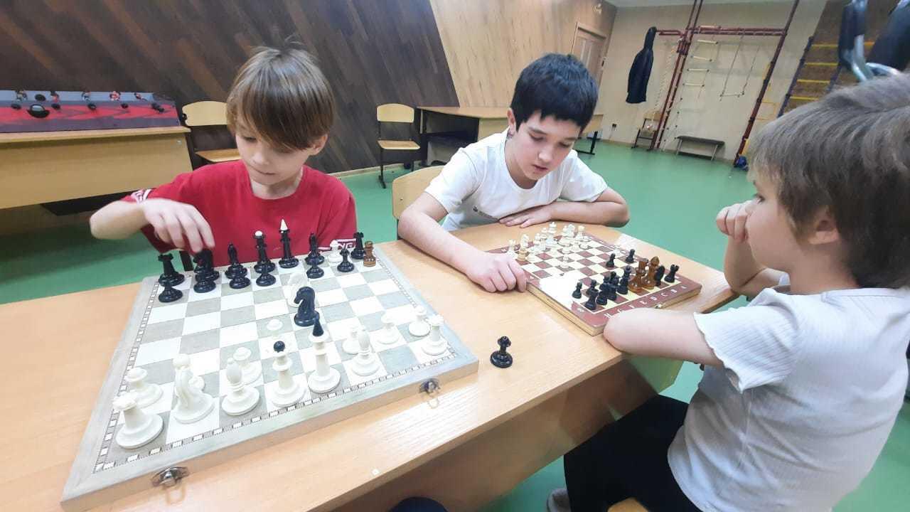 Шахматы продолжают объединять сердца