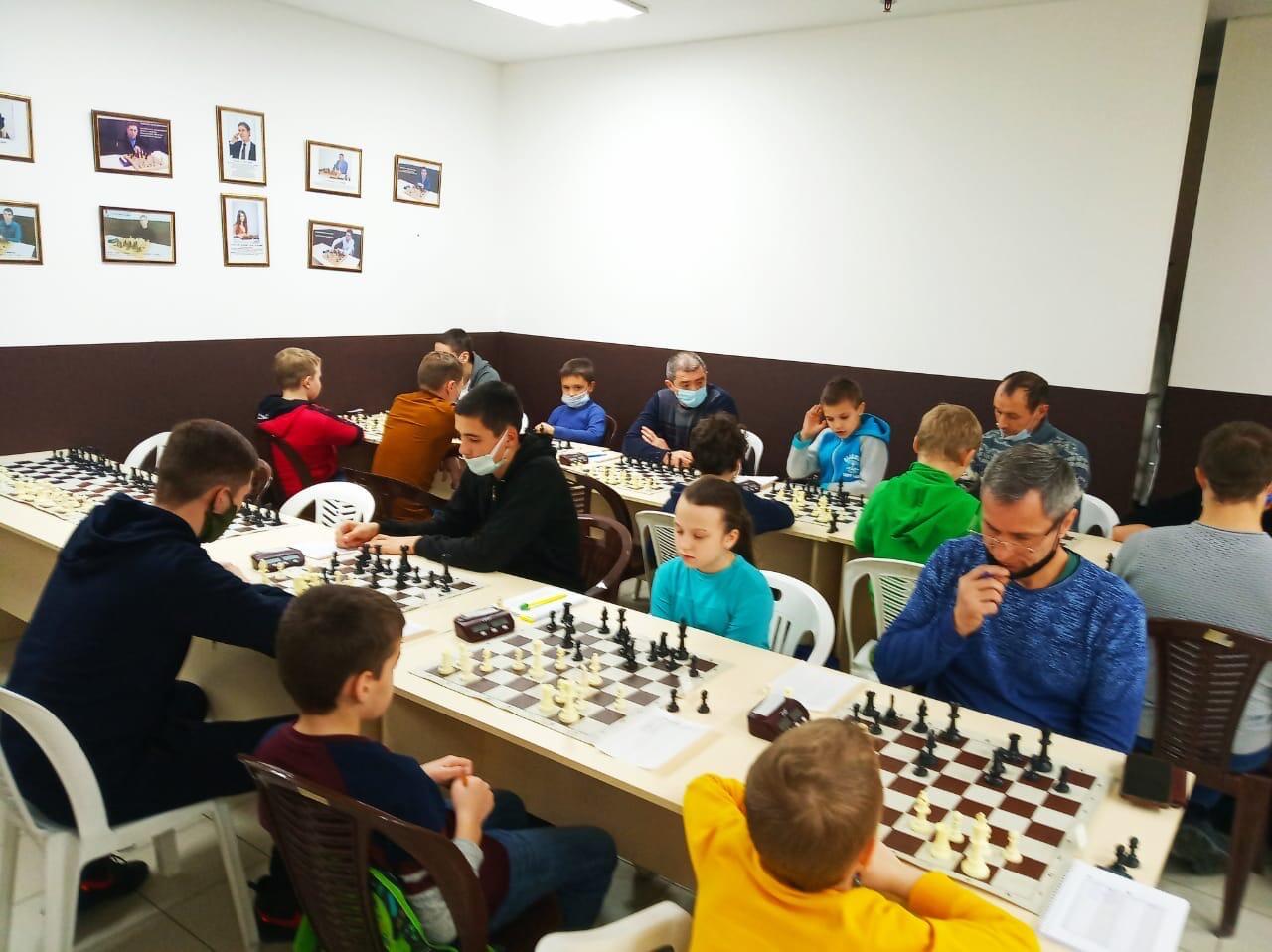 Завершились шахматные турниры по классическим шахматам