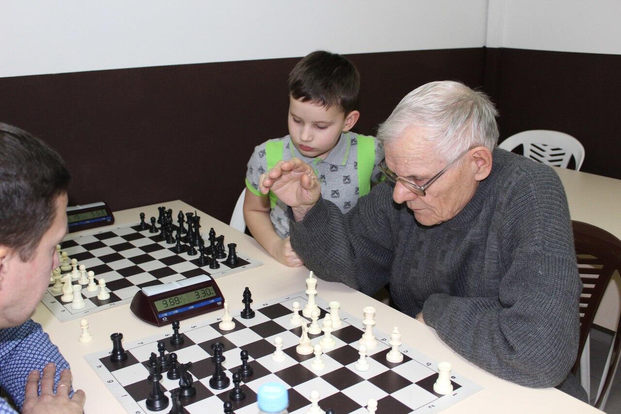Сегодня в шахматном клубе 'Фианкетто' прошел семейный турнир по шахматам