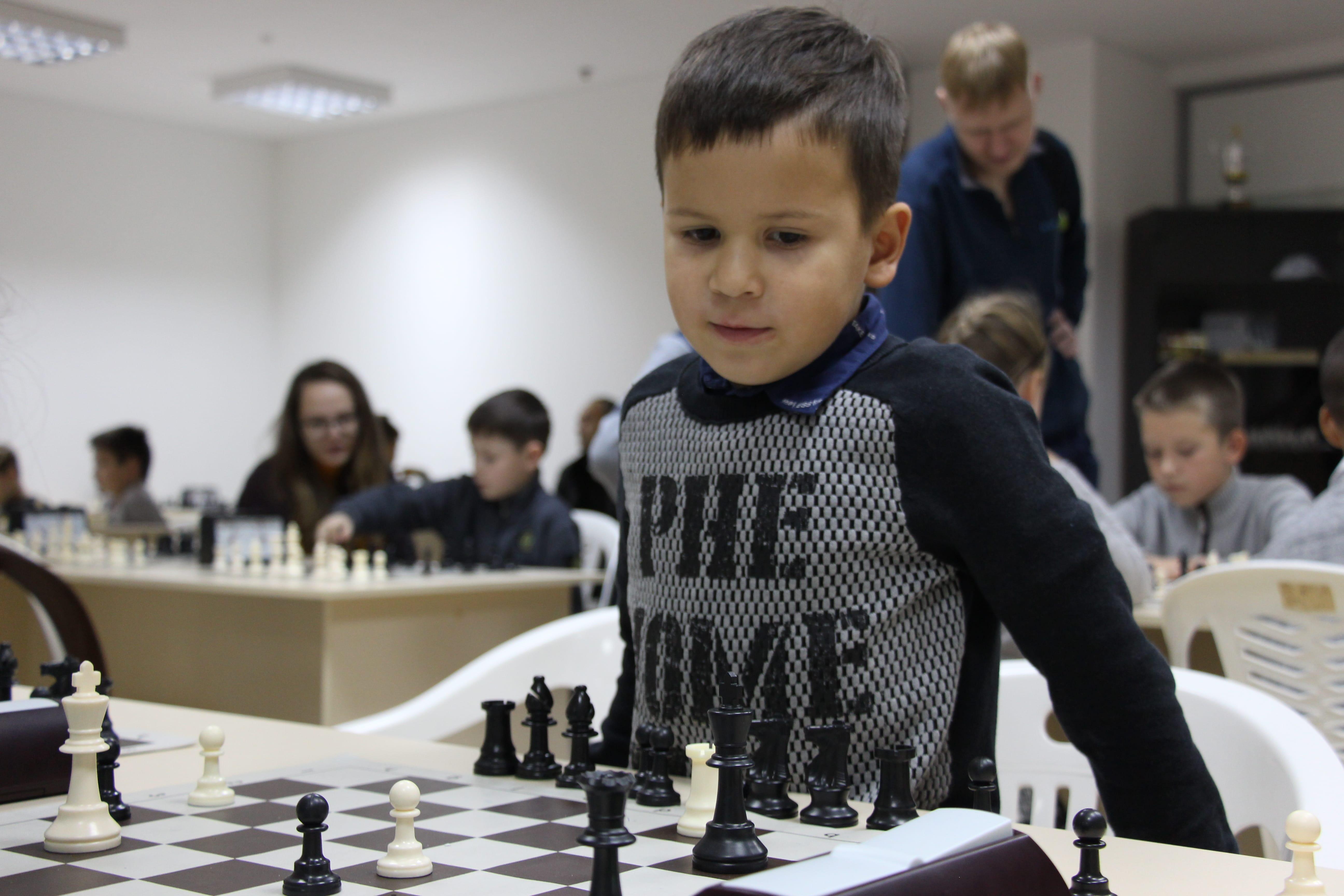 Командный турнир по шахматам среди школьников