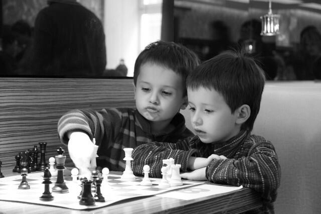 Проводится набор детей для групповых тренировок по шахматам